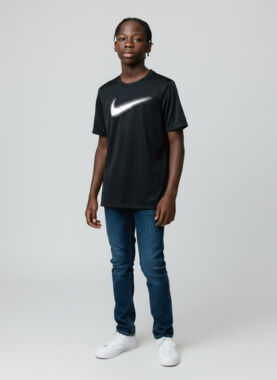 Nike Dri-FIT Multi+ Big Kids' Graphic Training Top (DX5386-010)